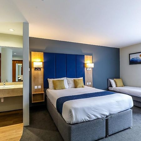 Days Inn Peterborough Extérieur photo