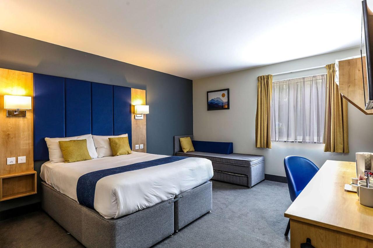 Days Inn Peterborough Extérieur photo
