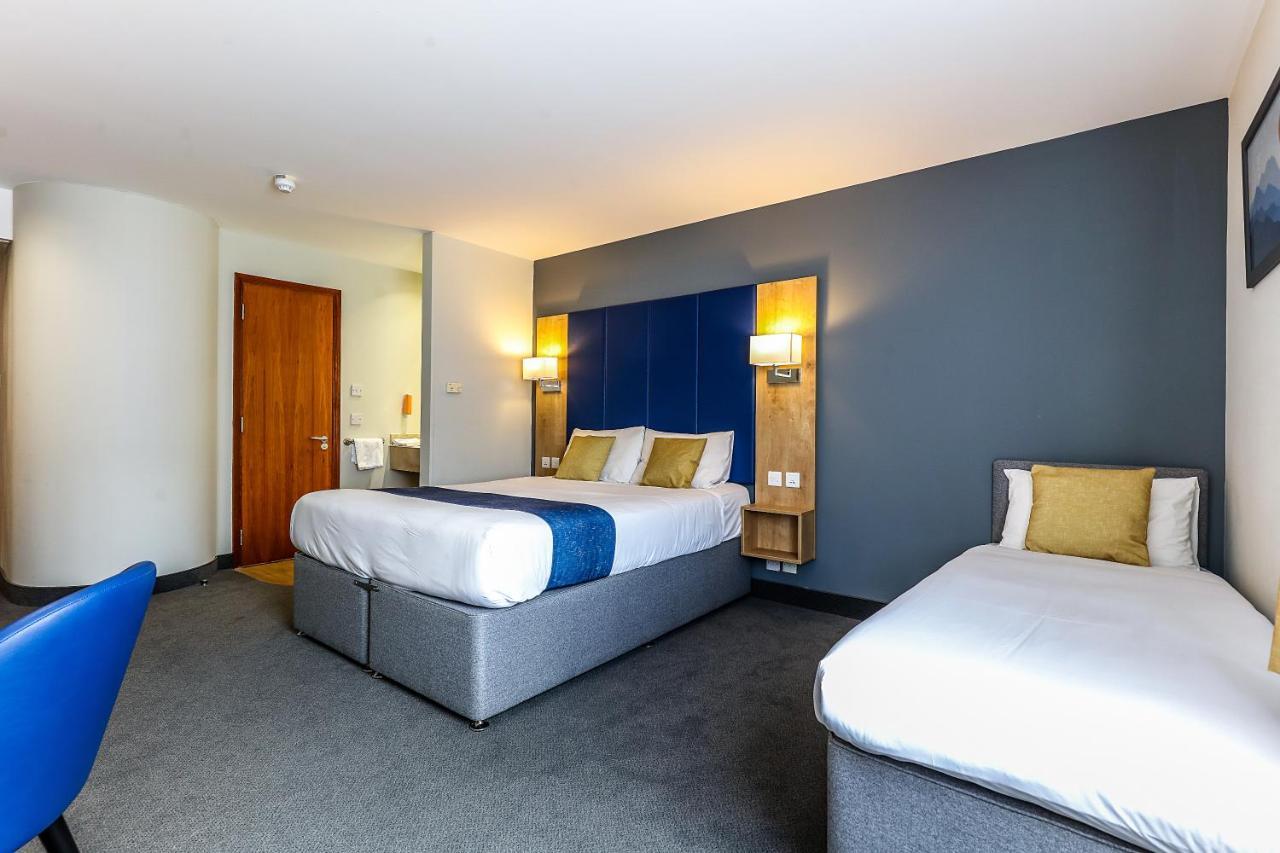 Days Inn Peterborough Extérieur photo